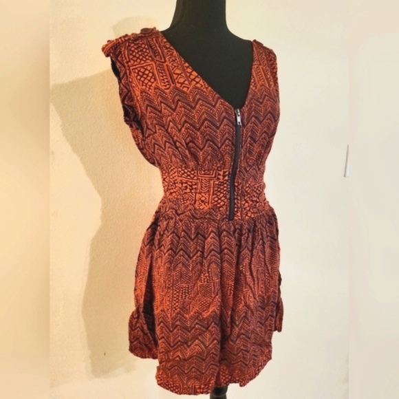(C) Charlotte Russe Orange & Black Geometric Pattern Dress W/Zip Front (Size… - Picture 1 of 14